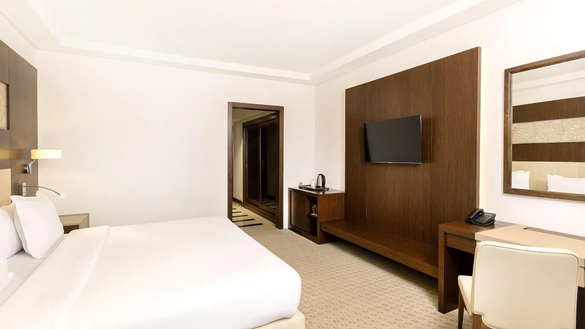 Radisson Blu Hotel & Convention Center, Τύνιδα 5*,  Τυνησία