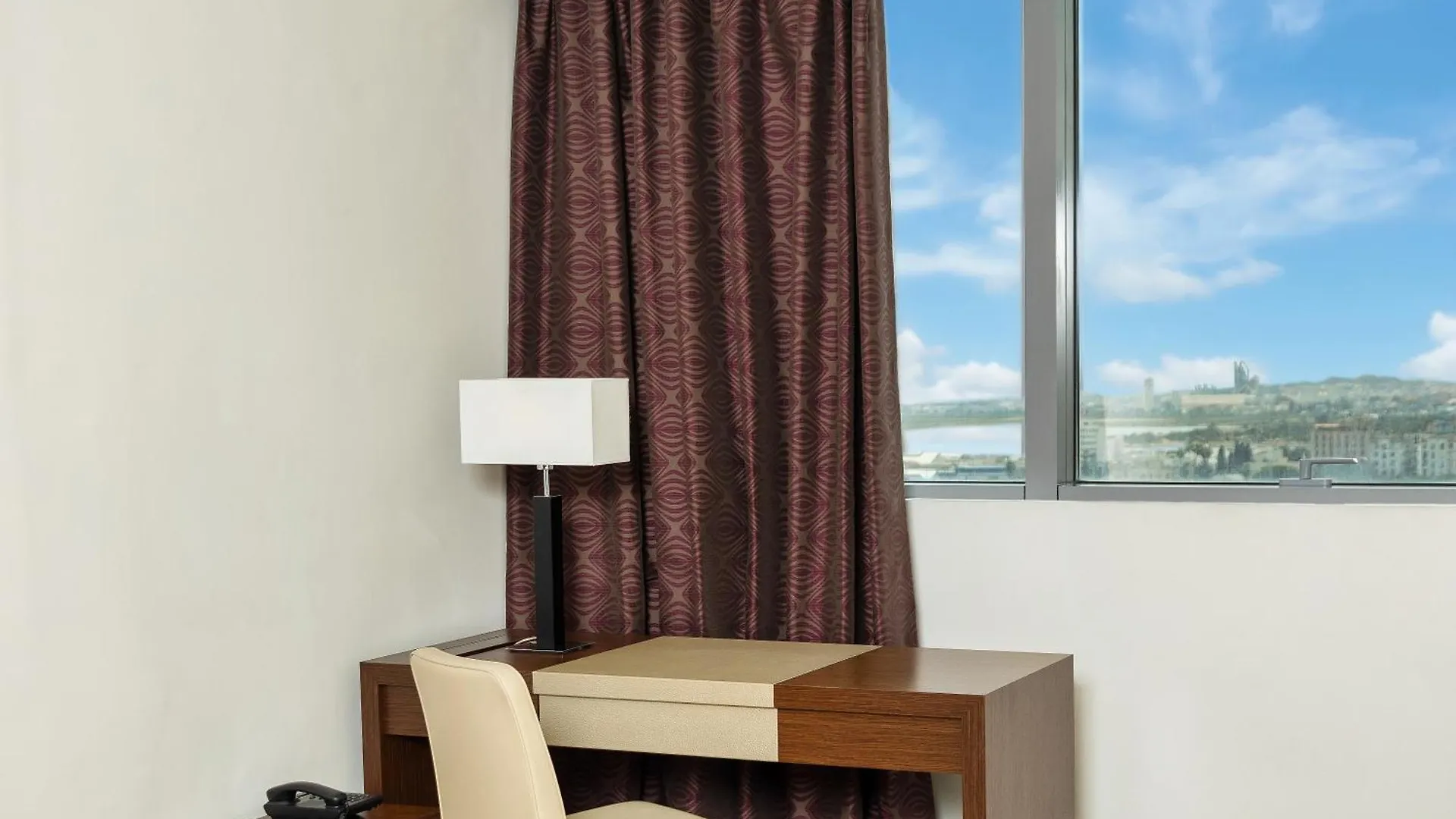 Radisson Blu Hotel & Convention Center, Τύνιδα